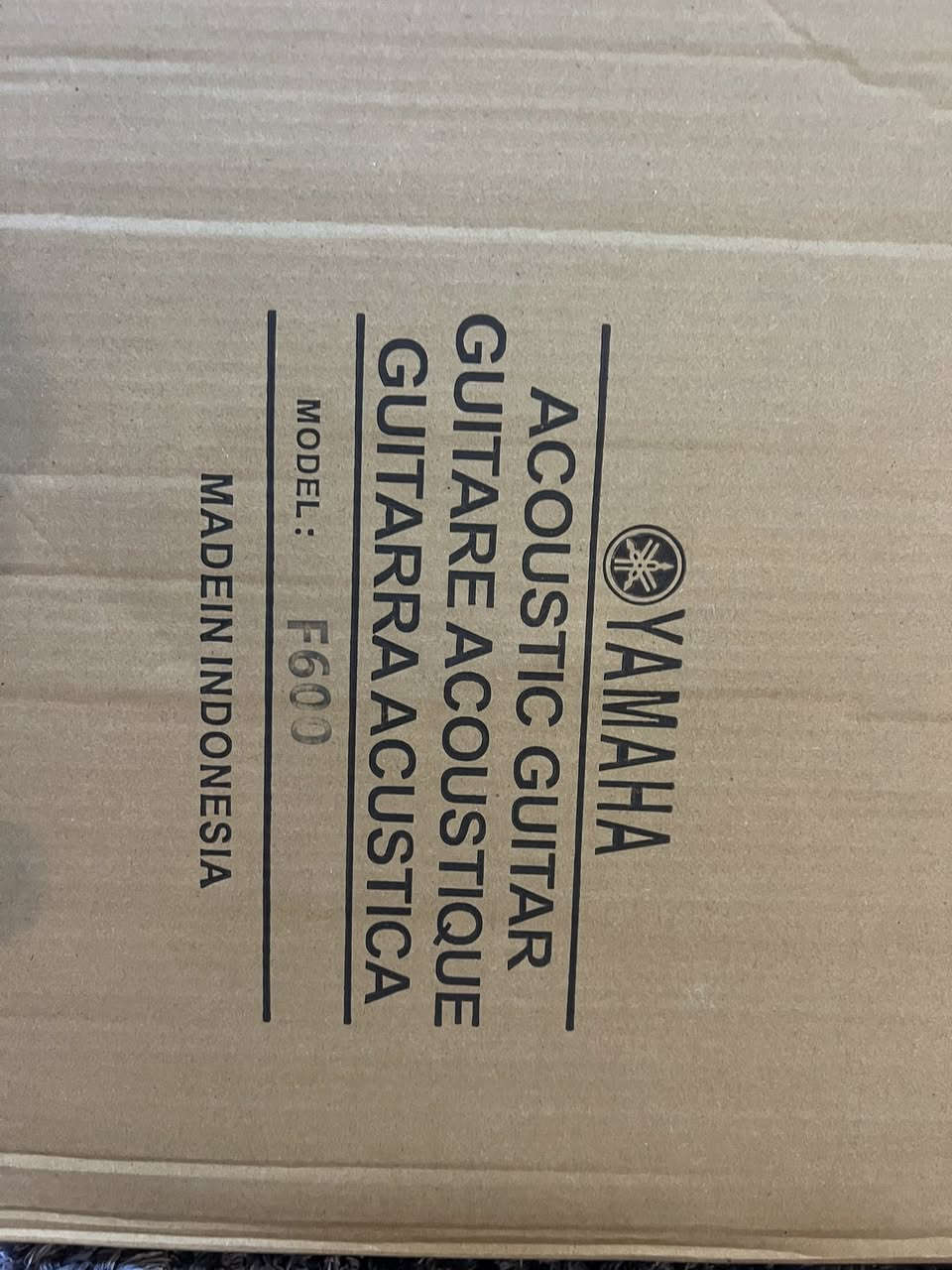 كيتار اكوستك ياماها C600 جديد السعر 200 الف حي الجهاد  ***********
