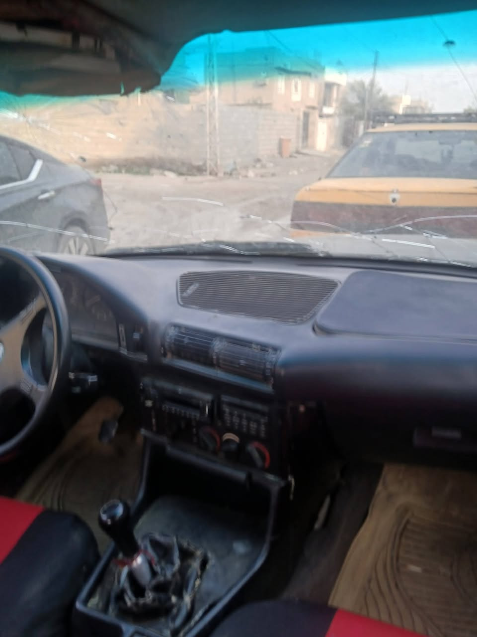 بيئم موديل 92 كير عادي مسكر رقم دولي سنويه 2030  مشروع وطني شرط التحويل السعر 22 وبيها مجال مكانها سامراء ***********
