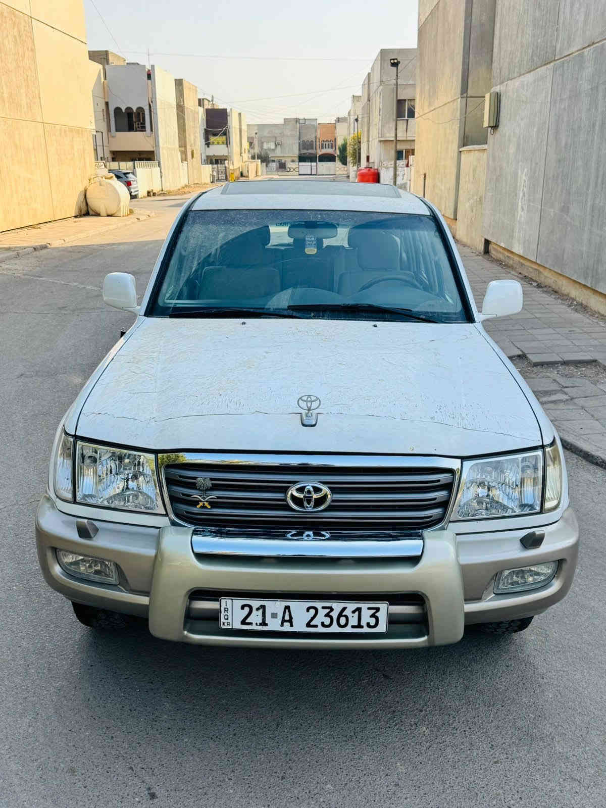 سلام عليكم للبيع لاندكروز 2005 كفاله عامه عده شويه بارد بين البابين وشويه صبغ بل بنيد شبر فقط
السياره جديده بمعنى الكلمة ماشيه 233الف حقيقي
كير محرك صدر تخم تاير تبريد جيد جدا 
السياره جديده منل داخل ومنل خارج فول مواصفات 
فتحة سقف شاشه صاج دبل تانكي فورويل ابريم ام الطفايه 
رقم سليمانيه تحويل مباشر السعر 190ورقه وبيها مجال
عنوان بغداد للاستفسار ***********1
