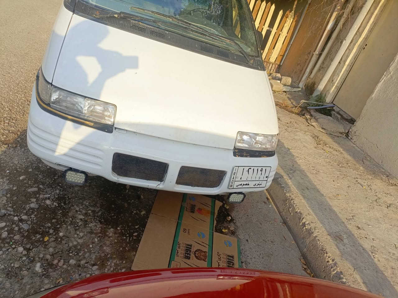 سياره بونتياك محرك 6 سلندر كير تعليك سياره نظيفه كير محرك شرط سياره بيها كربون ماستر شرط التحويل الموديل 92 سعر 23 وبيها مجال  درهم مراوسه حسب القناعه سياره رقمها نينوى الماني الشرعي بالموصل السياره سبعه راكب ***********/@/***********

