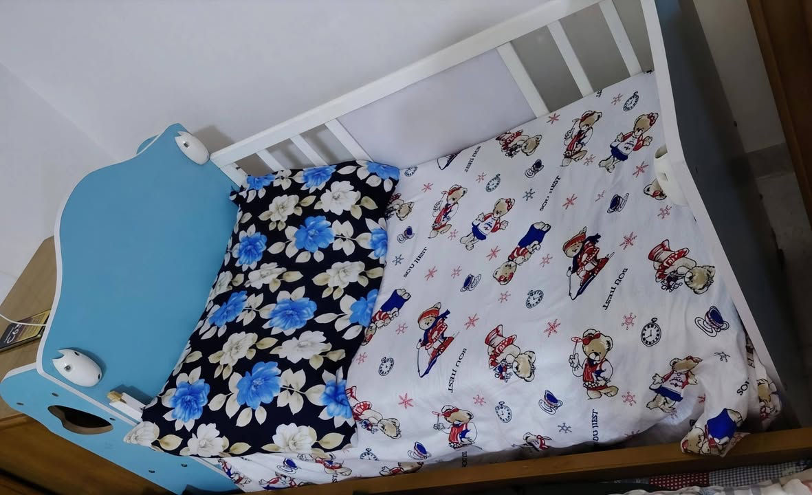 السلام عليكم ..
قريولة عدد 2 ام نفر تزكام صاج  
سعر القريولة الواحد 160 الف
قريولة اطفال السعر 60 الف
مكاني حله نادر 2


**إذا كنت صاحب هذا الإعلان وتريد حذفه لأي سبب، رجاءا أرسل رسالة إلى الدعم الفني**