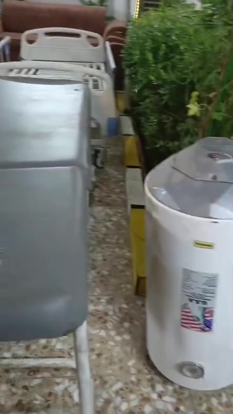 غراض لبيع المكان بغداد نهايه حي أور سبع قصور شارع ابو علي واتساب *********** اتصل واني بخدمتكم
