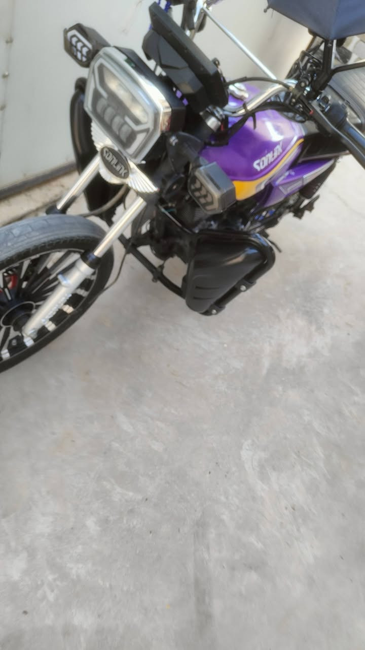 للبيع بسبب الوعود الكاذبة
سيفان 25  محرك  200cc سكنر نضيفة بيهه نواقص بسيطه 

مكانها واسط ناحية سيد الشهداء 

رقم ***********

سعرها 650 وبيها مجال للطيبين
