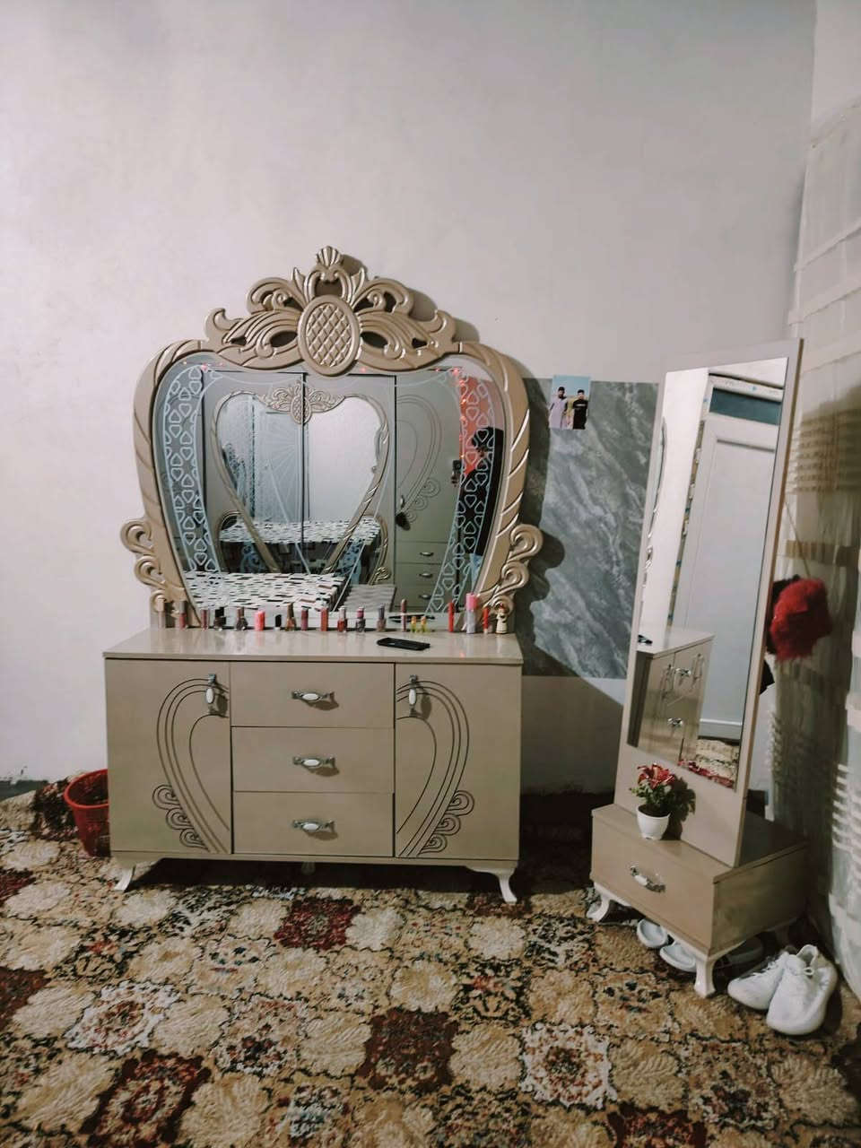 غرفة نوم تركي ملكي 9 قطع نضافة 90 بل 100 العنوان قضاء الحويجة حي العسكري سعر 500 وبي مجال بسيط الحويقة, كركوك


**إذا كنت صاحب هذا الإعلان وتريد حذفه لأي سبب، رجاءا أرسل رسالة إلى الدعم الفني**