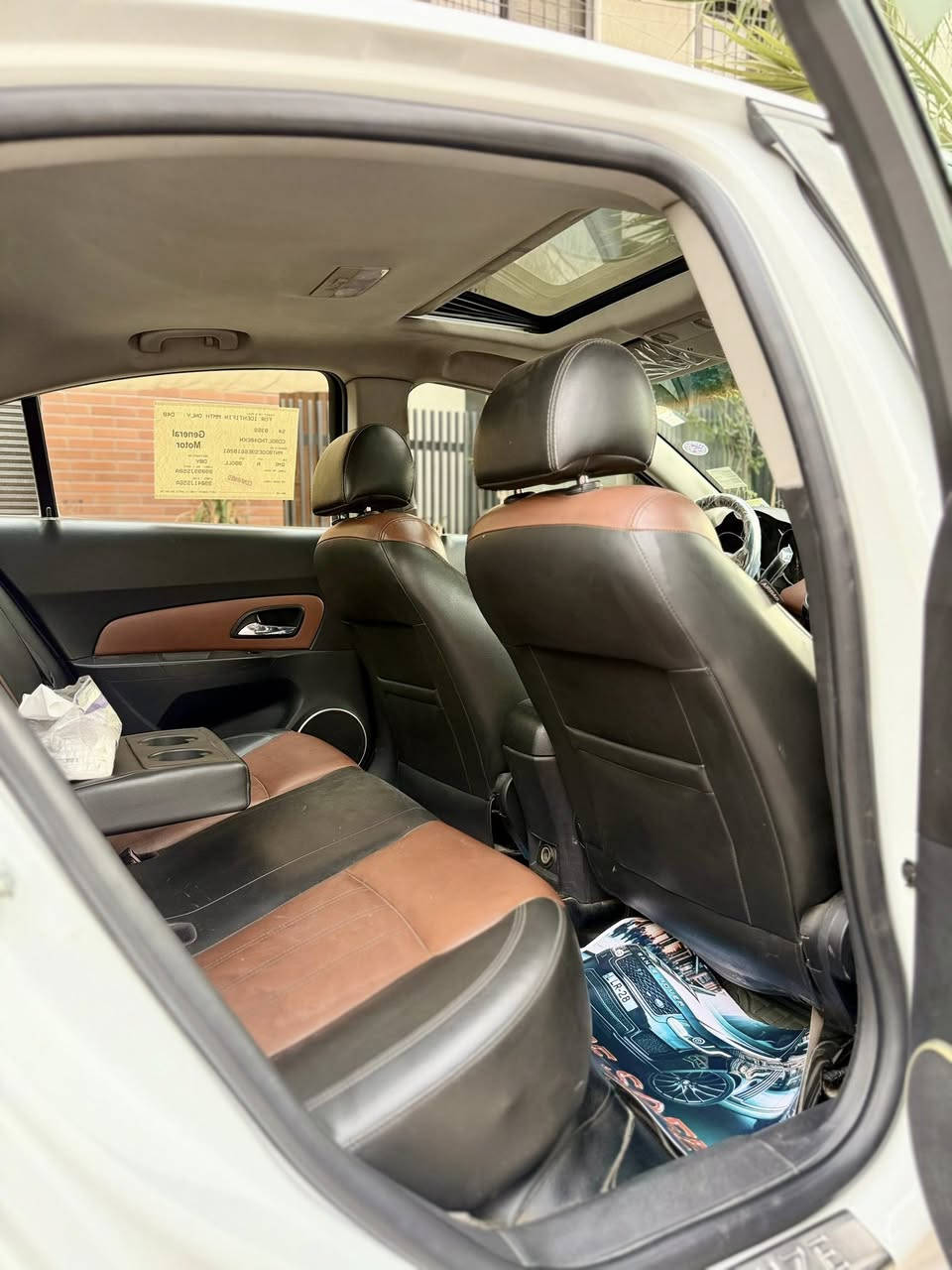 للبيع فقط شوفرليت كروز  ٢٠١٦ خليجي
شركة المنصور فوووول 
محرك كير تبريد حجر بيئة كله كفالة
رقم بغداد الجديد 
المحرك  ١٨٠٠ تنفس طبيعي    
فتحة
بصمة 
رادارات
كشنات جلد 
نظام الخرائط (GPS).
المصابيح الأمامية LED.  
شاشة كبيرة 
كاميرا 
فول تحكم ستيرن   
نظام كروس تحديد السرعة
السيارة بيه صبغ بالداير مال جاملغ الخلفي وشويه من الباب بدون دواخل . 
_____________________
العنوان : بغداد /الكرخ   
السعر :  ٩٥ $  وبيه مجال 
رقم الهاتف : *********** /***********
