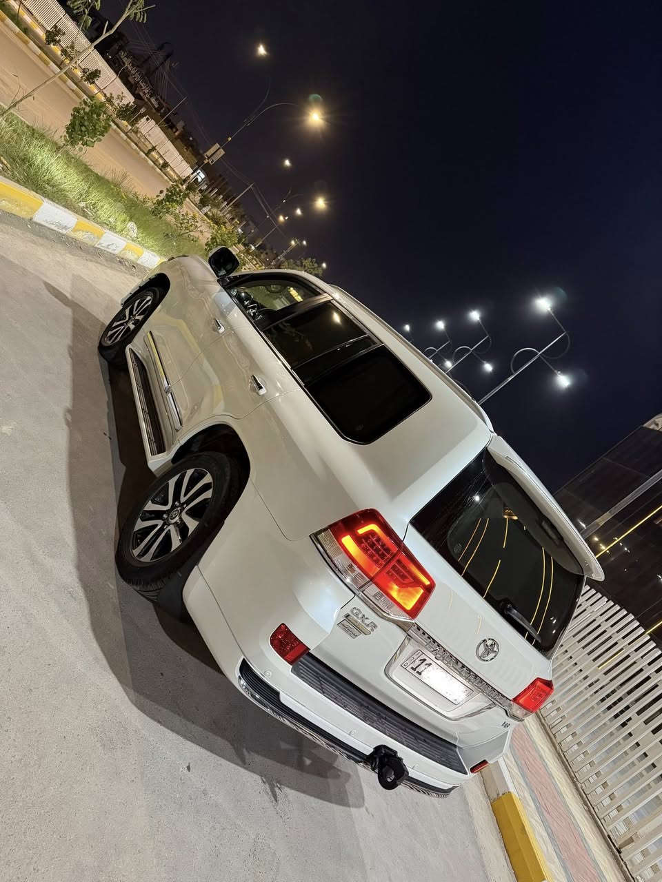 السلام عليكم لاندكروز للبيع مديل 2019 گراند تورنك بريم باب اول فوول مواصفات مكينه 6سلندر السياره مكفوله من الصبغ وجديده لووك ماشيه 80 الف السعر 495 مكان السياره ذي قار للاستفسار ***********
