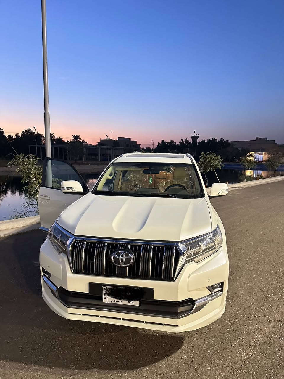 السلام عليكم

للبيع برادو ٢٠٢١ / TXL
استلام شركة من زيرو  
مكينه 6 سلندر 4000
بيضاء للون 
ساز/sas رقم بغداد 
مواصفات — فتحه /بصمه
جلد/داخل بيجي / كراسي كهرباء
واير ليس 
مري شفط
تحكم ستيرن مانع انزلاق 
السياره عله وضعية الشركه مكفوله كفاله عامه 
بيها رصعة وتكحيل بسيطات 

العنوان بغداد/البلديات
الرقم للاستفسار 
***********
السعر ٤١٠
غير متواجد عل النت
