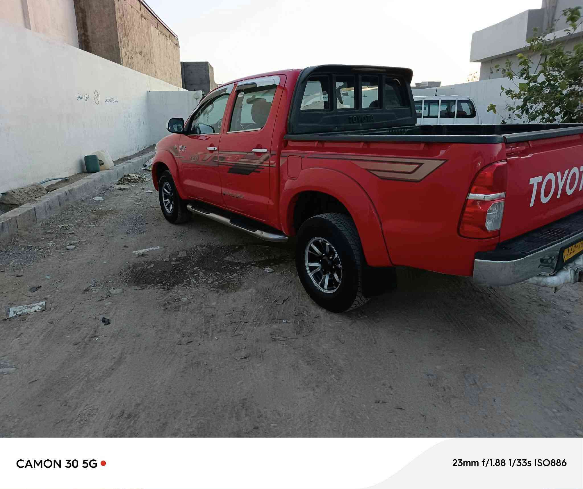 مەرزیە 2011
سەیارەکە یەک پارجە و نیوی هەیە بێ ناو گرتن
هیچی تری پێوە نیە
گێر و مەکینەی بەشەرەت 
هەر جوار تایەی تازەیە سەنەوی تازەیە
سەیارەکە ماڵی دۆسته
سعر157$
ژمارەی خاوەنی
***********
***********
