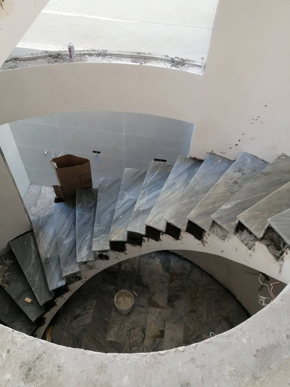 خلفه لتطبيق السيراميك والمرمر والكاشى ***********
