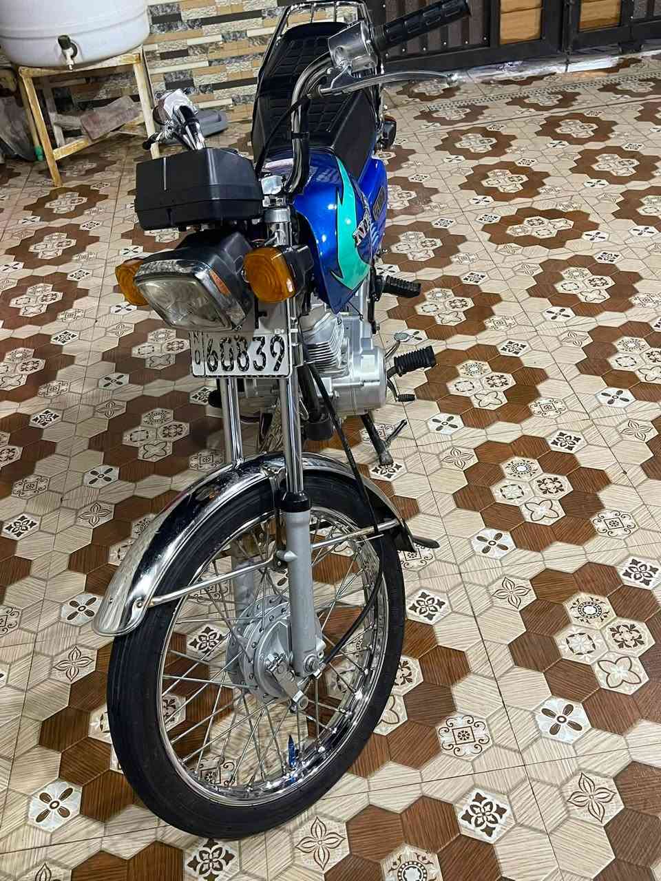 سلام عليكم دراجه للبيع نامه ٢٣ سنويه ولوحات دراجه كامله ما عايزها شي سعر ١٣٠٠ ما متواجد خاص رقمي ***********
