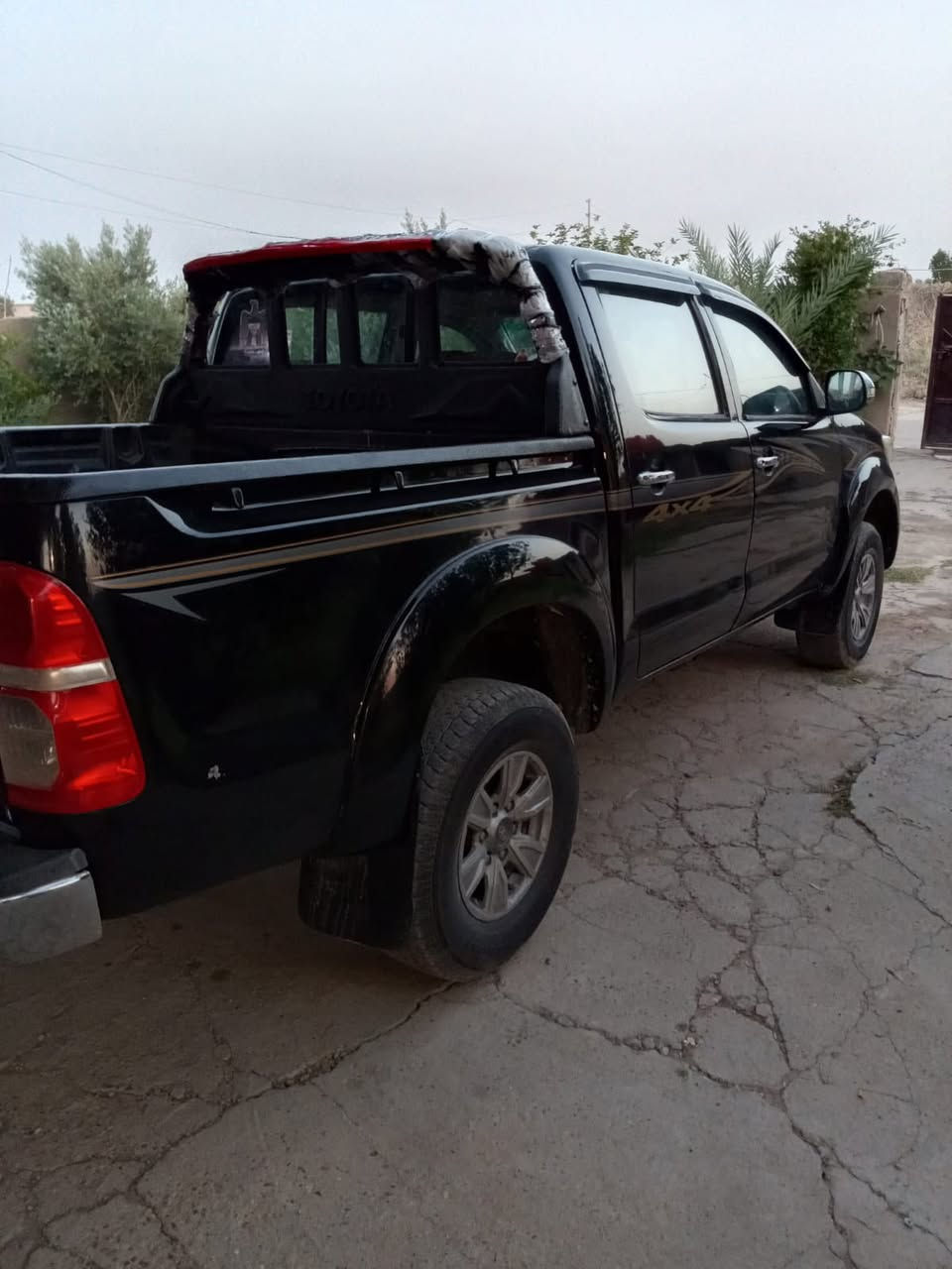 سلام عليكم فلاونزه فور ويل موديل 2015 الون اسود سياره خير من الله نضيفه تخم تاير غرفه جديده مكينه كير كله جديد تبريد سياره مصبوغه عام جماليه وبيه جراد بدون لا ضربه ولا معجون بس جماليه رقم اسليمانيه السعر 155 وبيه مجال قليل مكاني بابل اجبله غير متواجد عل فيس اتصل وتدالل سياره جاهزه نضيفه ***********
