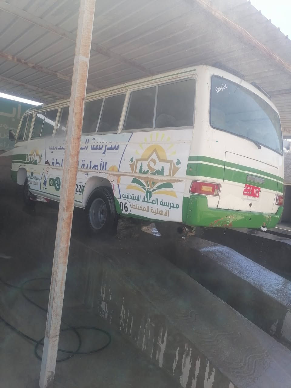 سلام عليكم  سياره معمره جديد كهربائيتها كلها شغاله لايت عالي ناصي دبل اشاره اناره داخليه كير محرك اكسل كله شرط بس التواير الوره نص عمر اترايك للبصره مكان السياره تكريت الرقم *********** السعر 5 ملوين اونص
