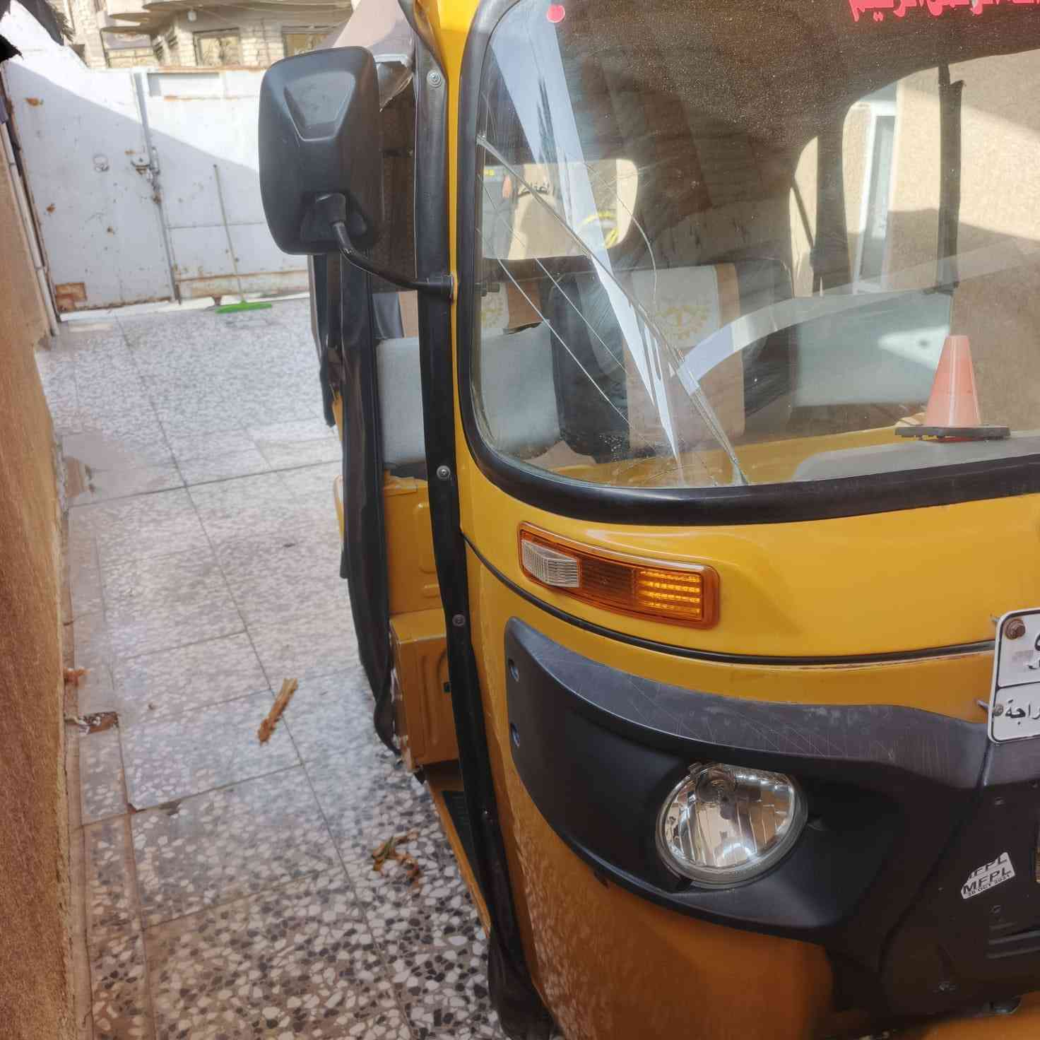 سلام عليكم تكتك البيع موديل 2021شهر ال11 تكتك خير من الله مكينه مجفته تخم تاير دوشمه عام بل عافيه على الياخذه لسعر 7300 وبيه مجال حك الجيه الاتصال ***********غير متواجد على الفيسبوك
