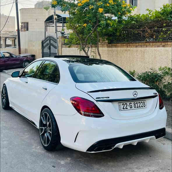 السلام عليكم 
للبيع Mercedes C300 2021 
سلايد 
شاشة كبيره 
عدادات دجتل (٣ اشكال متغير) 
ماوس
كشنات كهرباء
تدفئة كشنات
جنطه كهرباء
رادار امامي 
رادار خلفي
نقطه عمياء 
بصمه ابواب 
بصمة تشغيل
ماشيه 47 الف
داخل جلد ( بيج ) اصل
لايتات زينون ٨ عدسات 
عليها كت 63 كامل 
وبعد بيها هواي مواصفات معروفة 
مكينه وكير مكفولات من الفتح والتبديل
السياره وارد امريكي (حادثها اطخطخ بنيد وجاملغ وهلالات الجاملغ الخلفي) بدون دواخل ايرباك ستيرن وبرده طاك 
مكانها المنصور 
***********

