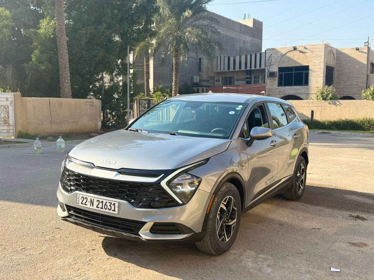 السلام عليكم كيا سبورتج 2023.

رقم أربيل الجديد 

الشكل الجديد حجم الكبير لارج محرك 2500 

حادث ربع بنيد وصفحه السايق شخوط 

يعني خمس قطع صبغ

بدون دواخل سياره جديده 

المواصفات

ماشيه 15مايل

دشبول متغير الالوان الكتروني

تحكم ستيرن جهتين

كامرة دوارة 

شاشة كبيرة ايباد 

عداد دجتل

اوتو ستوب

تبريد قطعتين 

مثبت سرعة

وضعيات قيادة 

رادار

لد نهاري

تحديد مسار

هند بريك بصمة

اوتو هولد

مانع انزلاق

هيتر كشن 

مكان السيارة بغداد زيونه 

للتواصل ***********

السعر 17900$$$ بغداد, العراق
