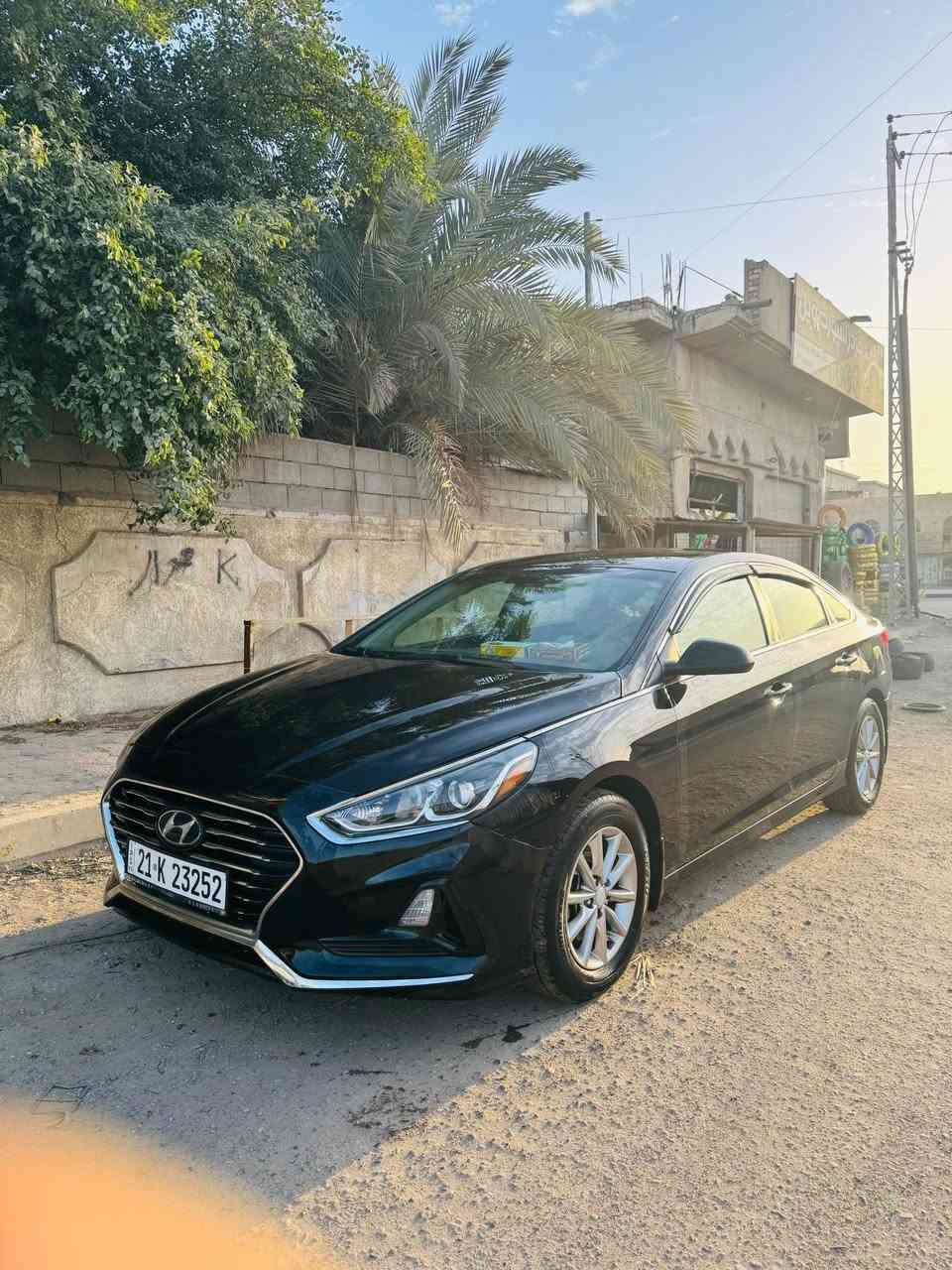 هيونداي سوناتا 2018 مواصفات نص 
فقط ربع بنيد صبغ وتكحيل صغير ولباقي ليبل واحد 
بدون تبديل بدون ايرباك بدون دواخل 
حادث بسيط وبيها سونار
رقم شمالي الدولي تحويل وكالة ب اسمك ثاني يوم
سيارة اسود ملكي داخل مخمل بيج 
ماشية89مايل محرك 2400ثلاث انضمة قيادة 
سبورت وايكو واعتيادي كير سبورت 
تحكم فول استيرن رادارات ونقطة عمياء 
تحذير اصطدام مري كهرباء سنترلوك 
لايت زينون منضومة كاملة باتري حدادة 
عبوة فيول بم كامل كله اصلي 

🛑 السعر سوي تعليق يصل مباشرة 🤖 

تحويل ثاني يوم 
موبز وكالة تخم تاير كله جديد شرط 100%
بدون اي نقص سيارة كارتو 
مكان بصرة 

رقم صاحب السيارة 
***********
