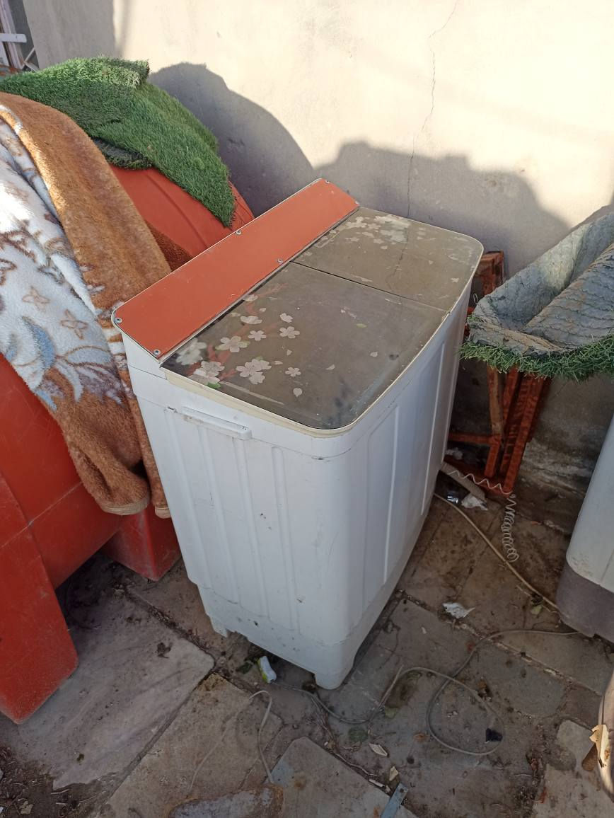 غسالات النجف خمس غسالات 175,000 دينار الوحده ب 45,000 دينار عالفحص شغال اذا تشتريهن كلهن تطلع الوحده ب 35,000. 5 غسالات شغالات 100% *********** النجف, العراق
