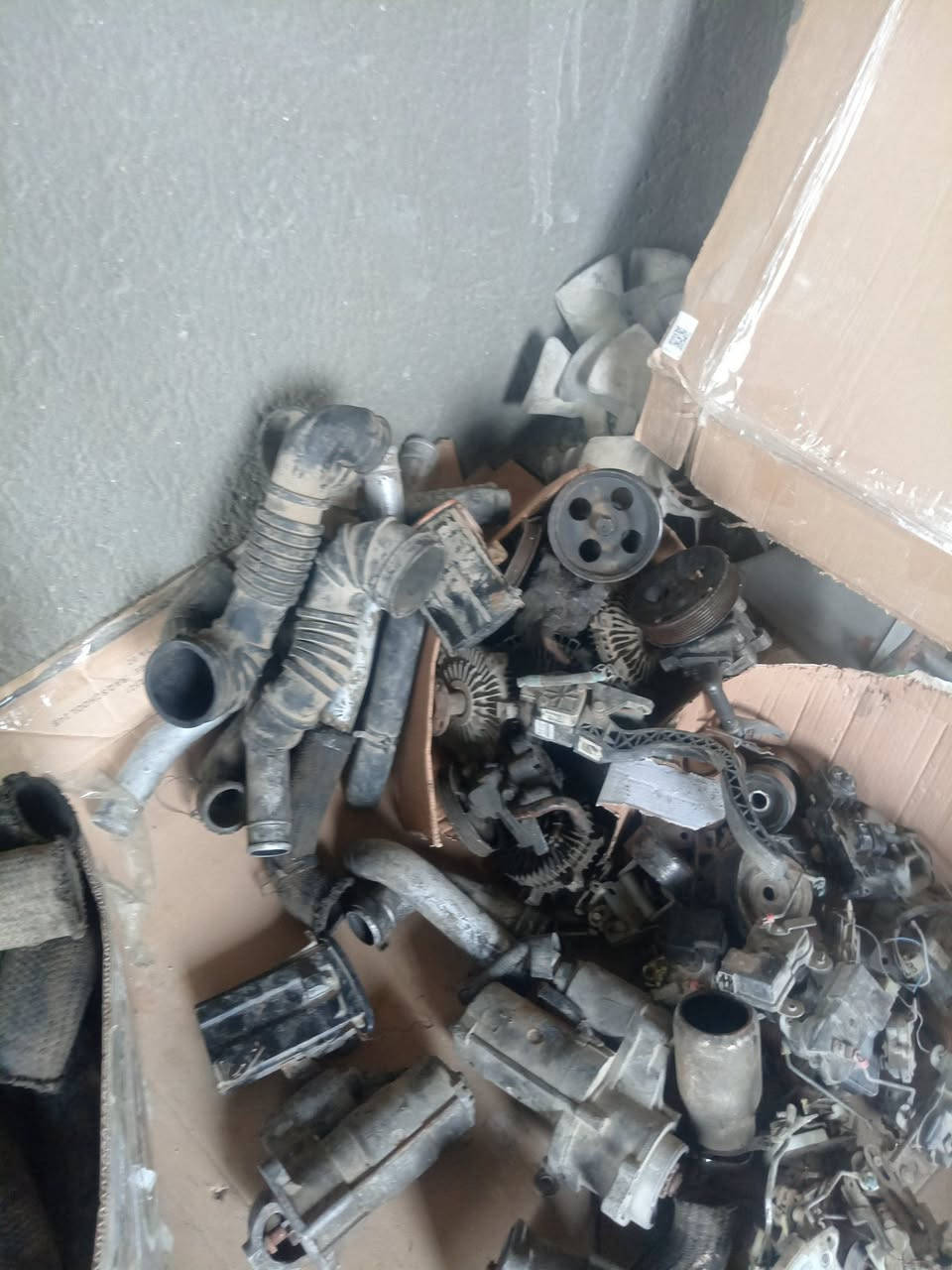 سلام عليكم غراض  ستاركس كلشي موجود حاوي 
شنو تريد عندي موجود هذا رقمي مكان السماوه الناحيه سوير ***********
