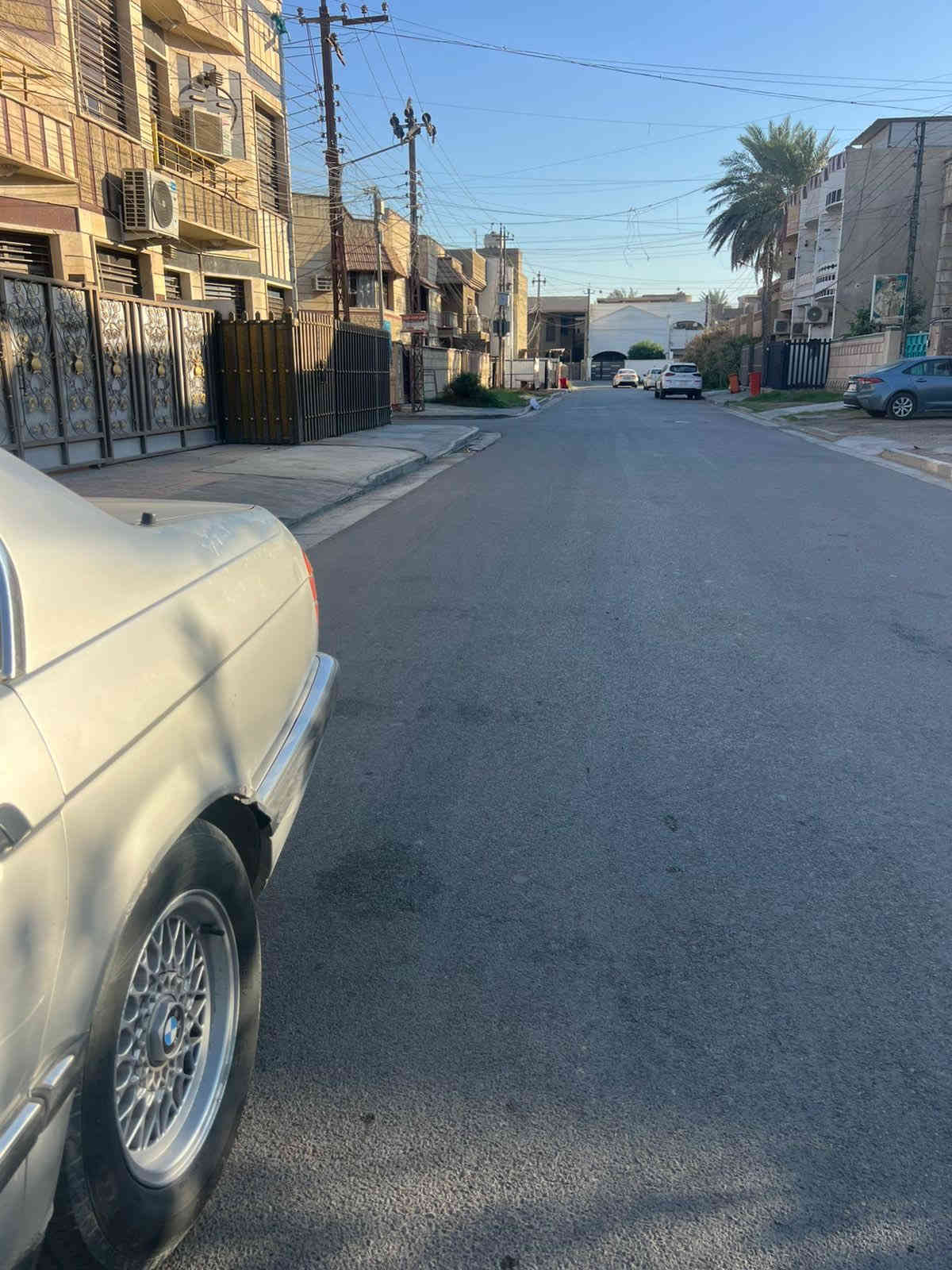 #للأيـــجار_في_الســـيدية 
بيت مساحة 200م على شارع 15م ثلاثة غرف نوم وصالة ومطبخ وخدمات وكراج وحديقة ايجار مليون قفل غير قابل للتفاوض

بأمكانك عرض عقارك عندنا
زبائننا الكرام نستقبل كافة عروضكم وطلباتكم

للاستفسار يرجى الاتصال على الرقم 
*********** 

او زيارة مكتب القيسي للعقار والأعمار
عنوان المكتب
#السيديه_شارع_المركز_مقابل_التفاح_الاخضر
