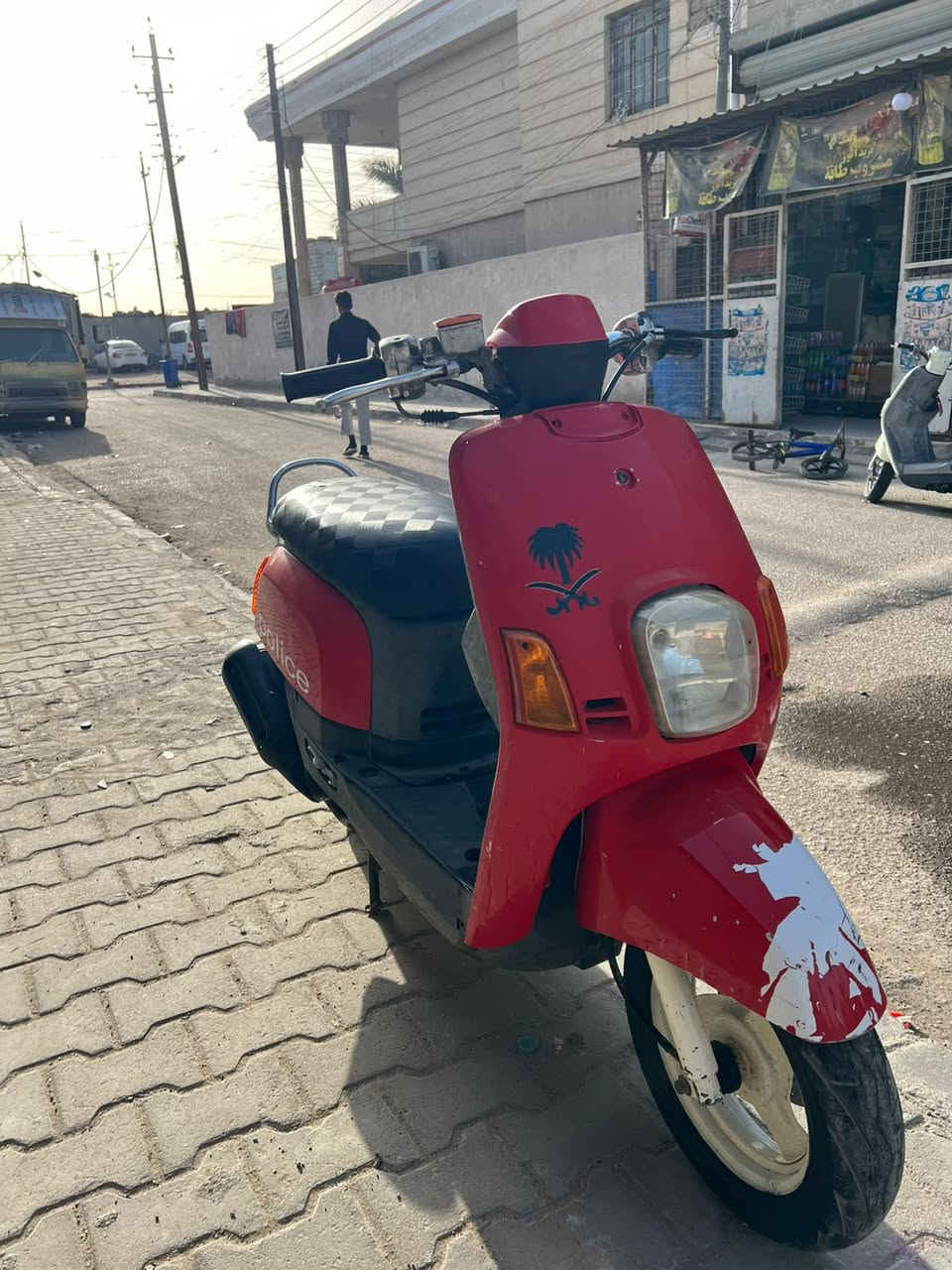 سلام عليكم دراجه للبيع كفاله مابيه اي نقص جيب مصلح وتعال افحص دراجه جديده السعر خاص ***********
