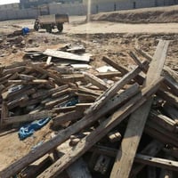 موجود خشب  نجارة مع سير ابو ٦٠ سم وسير بقار ابو المتر وطفش بسعر مناسب ...