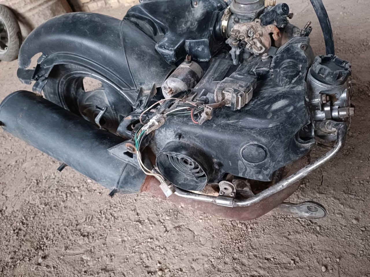 السلام عليكم محرك دراجه دولڤين أو فراشه للبيع مفتوح وكامل شغال السعر 100 وبي مجال قليل لاستفسار ***********
