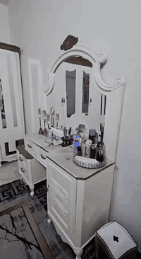 للتواصل 07801864066