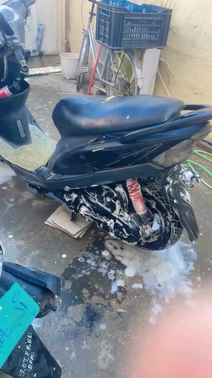 السلام عليكم ماكس عدله بلاد ٤٩ الدراجه مرتبه مال جناي كلهه شغاله عده السلف بيه كطع بك لايت اشاير قفل جنطه  عداد بانزين وسرعه صالنصه أف ام مكينه لــا نضوح ولا بخار خير من الله شراي يدلل مكاني بابل محاويل سعر ٣٥٠ شراي بيك خير وتدلل بيع فقط


**إذا كنت صاحب هذا الإعلان وتريد حذفه لأي سبب، رجاءا أرسل رسالة إلى الدعم الفني**