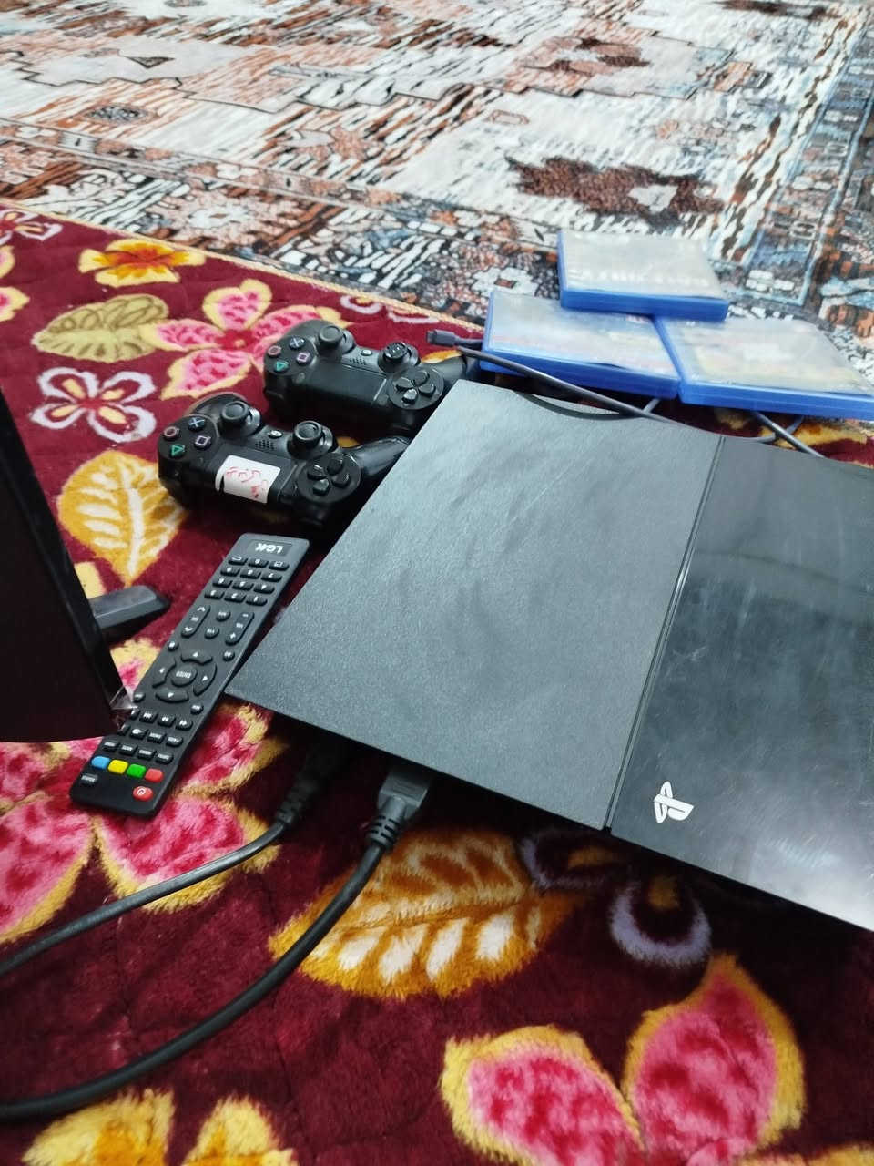 بلي 4 فات نضيف مع يدتين وحده اصليه وحده تجاريه مع العاب ( كريتوس جزء 4 + جي تي اي + كول اولف دوتي + بيس2026 ) باله اوربيه مع كامل ملحقاته واير شحن
السعر 210 قفل


**إذا كنت صاحب هذا الإعلان وتريد حذفه لأي سبب، رجاءا أرسل رسالة إلى الدعم الفني**