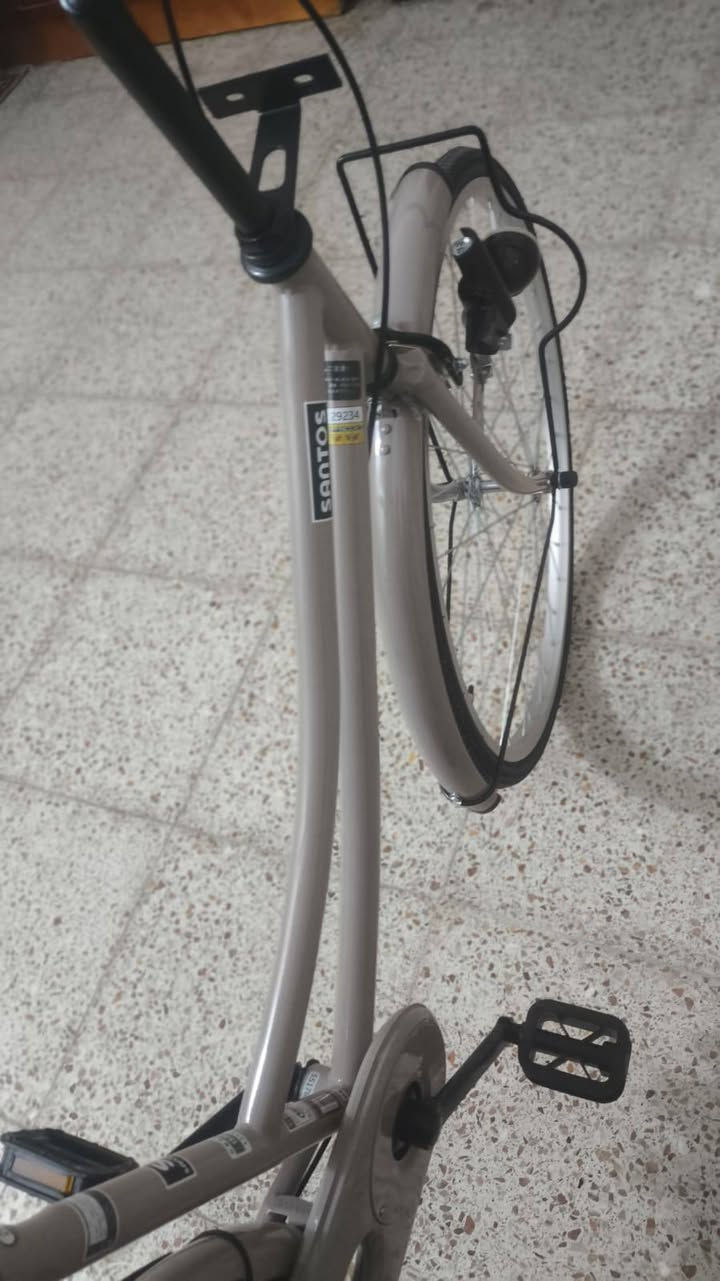 سلام عليكم باسكل حجم 26 للبيع فول الفول كفاله عاامه مديل 2021 للبيع لون مميز السعر 150 قفلل مكاني سماوه رميثه تواصل خاص او رقمي ***********
