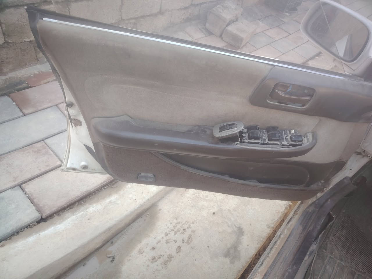 متاح مارك  سيرة كير ومحرك خير من لله جدد مبدليهن دواخل نضيفة يرادلهة تعمير من الخارج ب32وبيهة مجال قليل مكاني ديالئ خالص  تحويل مباشر ***********
