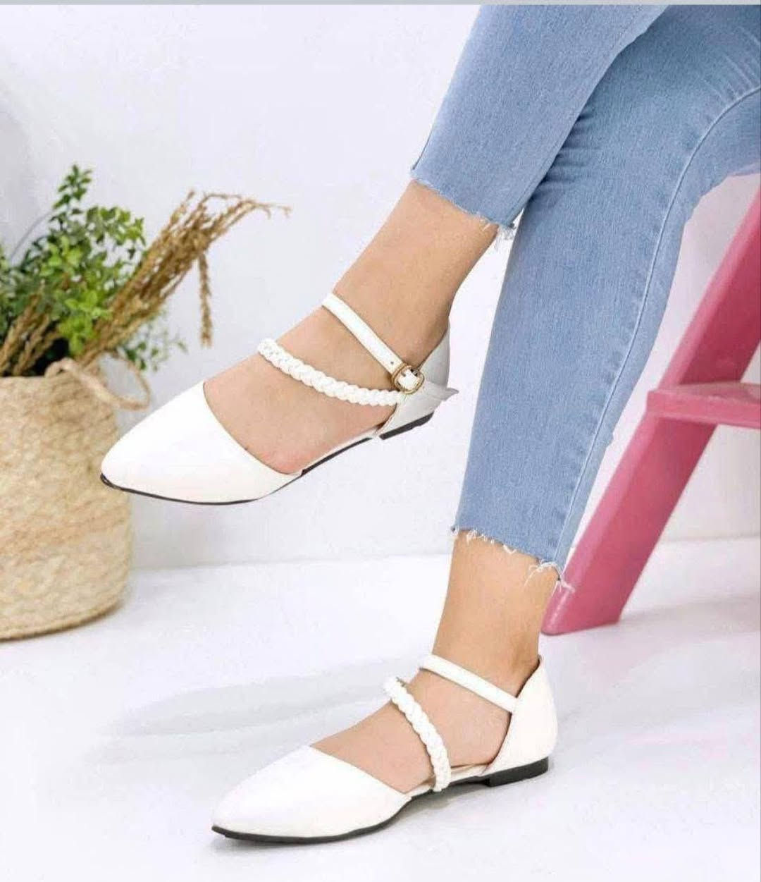 عرض خاص واسعار مناسبه جداا بيع بجمله فقط 🔥
👠سعر القطعه👠 ((4000)) 
🥿✨ الراحة والأناقة بسعر خيالي! ✨🥿
أحذية ناعمة ومريحة لكل يوم
🔹 تصميم عملي وأنيق
🔹 تناسب الجامعة، الدوام، والمشاوير
🔹 خامات مريحة وخفيفة

📦 توصيل لكل المحافظات بـ 5000 دينار فقط!

📲 احجزي الآن وخلي راحتك أولويتك 💖وتساب فقط ***********

#احذيه_فلات #راحة_واناقه #موضه#2026 #احذية_يومية #توصيل_لكل_المحافظات #احذية_بنات #فلات_راقي #ستايل_بناتي #عروض_الاحذية #تسوق_اونلاين
#احذيه_جمله
