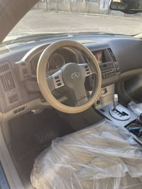 انفنتي 2006 • خليجي • فتحة سقف