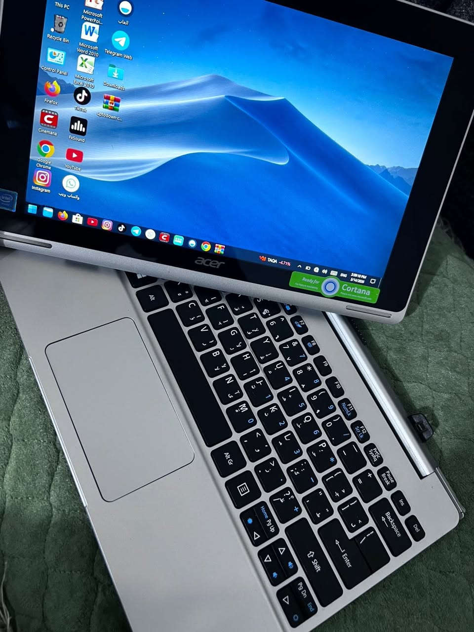 هارد ٦٤ رام ٤ حجم ١١ كواري ٣يجي ويا شاحن اصلي     دبل سبيكر   + تنفصل وتصير ايباد  +لمس نضام ويندوز الجيل 10


**إذا كنت صاحب هذا الإعلان وتريد حذفه لأي سبب، رجاءا أرسل رسالة إلى الدعم الفني**