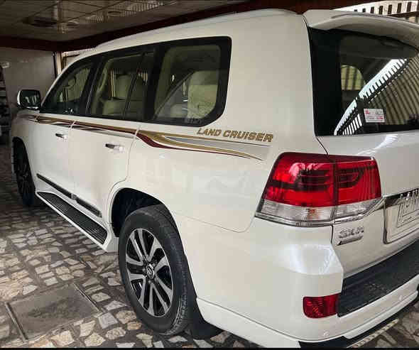 السلام عليكم 
للبيع او مراوس حسب القناعه  لاندكروز  موديل 2019

بريم اصلي معروفه مواصفات البريم 

ماشيه 100 الف 

رقم بغداد 

بيها مكانات بارد كلش بصيطة ما امبينه 
 
مكان السياره بغداد الوزيريه معرض نور المصطفى 
***********
