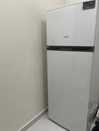 ثلاجة • نظيفة • استعمال قليل