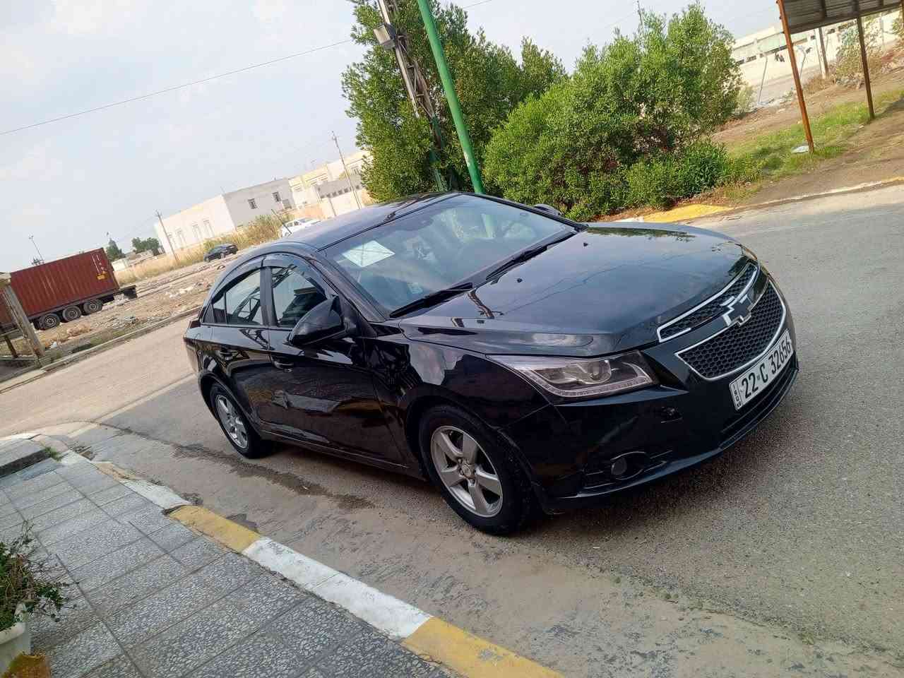 السلام عليكم شوفر ليت اكروز خليجي موديل 2012شكل ال 2017 سياره فول كير 6نمر اوتو شاشه كبيره سياره جاهزه من كلشي تبريد ثلج سياره مال جناي سنويه وهزه كله جديد اتريد  اتريد وكاله حاضر تخم تاير جديد سياره جاهزه وناعمه علا اخر حبايه رب مذب عليه السعر 69وبيه مجال حك الجيه مكان بغداد حي العامل والشراي يتصل ***********
