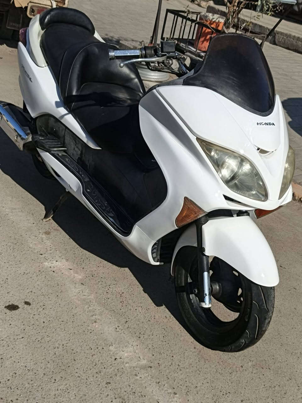 البيع فورزه صفر8  عميه بلاد دراجه مكفوله مكينه مامفتوحه كله شغاله مابيه اي نقص بكاني شعب وراقه كامله سعره مليون و200 وبيه مجال  شراي يتصل ***********
