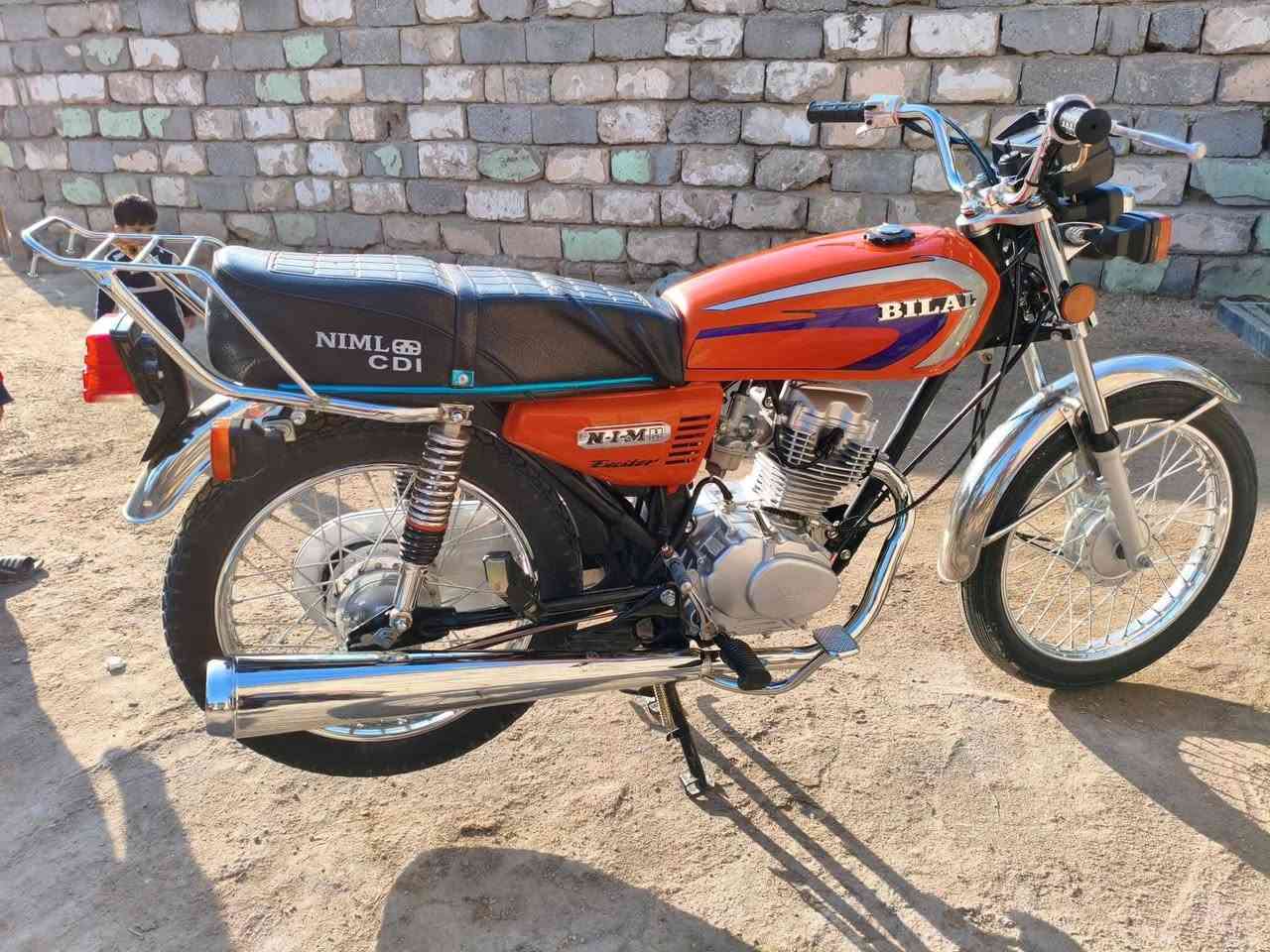 سلام عليكم دراجه لبيع نوع نامه امتياز موديل 2025 دراجه مكفولة كفاله عامه اوراق سعر 500 وبيه مجال دراجه صار له شهر من طالعه من المعارض 
رقمي ***********
