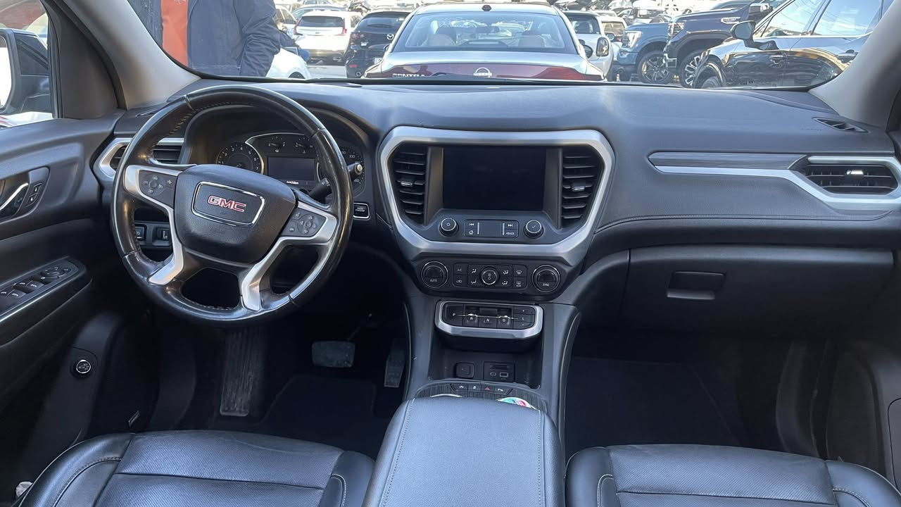 𝑮𝑴𝑪  𝑨𝑪𝑨𝑫𝑰𝑨   SLT
موديل  2021

‎فول مواصفات 
٦ سلندر ٣.٦ 
فتحتين سقف
‎٧ راكب
بصمة
تشغيل عن بعد
رادار أمامي و خلفي وجانبي 

كشنجلد و تدفئة
ستيرن تدفئة
ستيرن شفت كهربائي
شحن واير ليس
صندوق شفت Auto
بريك بصمة Auto 
 قطعتين صبغ بدون دواخل
‎سيارة موجود سليماني 
سعر ١٩٨ ورقه 
رقم ☎️ 

***********
