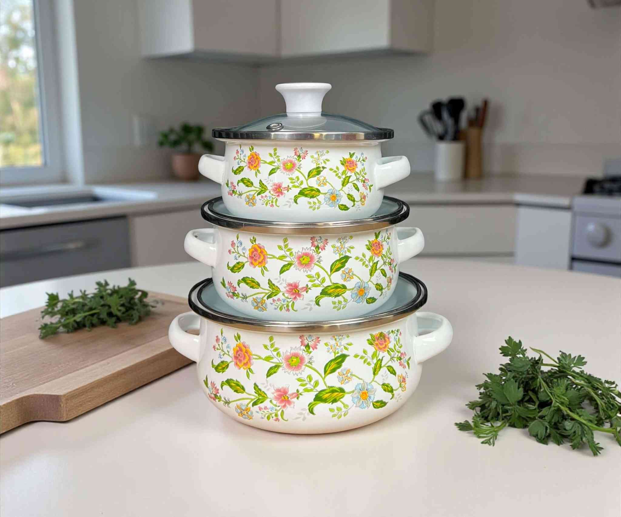 سيت قدور أصلي وجديد  
هذا السيت الثلاثي بالمينا ونقش الورد يعطيك جودة وشكل أنيق بنفس الوقت

أغطية زجاج حراري حتى تتابع الطبخ بدون ما تفتح الغطاء 
خفيف وسهل تنظيف ومثالي للاستخدام اليومي 
مناسب للغاز ويعطي توزيع حرارة ممتاز

كل هذا بسعر 19 الف بس ‼️
يوجد توصيل لجميع محافظات العراق
للتواصل واتساب على الرقم ***********
