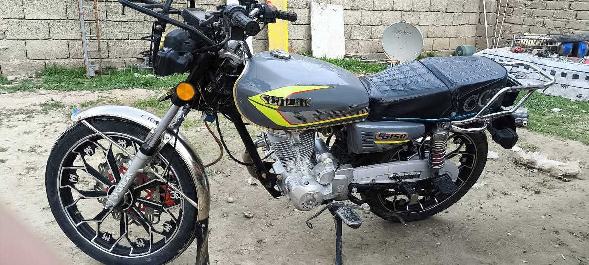 السلام عليكم دراجه موديل 25 نضافه فول استعمال قليل من الدوام للبيت  الدراجه ماعيزه كلشي تشغل وتمشي ولو مامحتاج مابيعهة سعره 660وبيهة مجال للشراي


**إذا كنت صاحب هذا الإعلان وتريد حذفه لأي سبب، رجاءا أرسل رسالة إلى الدعم الفني**