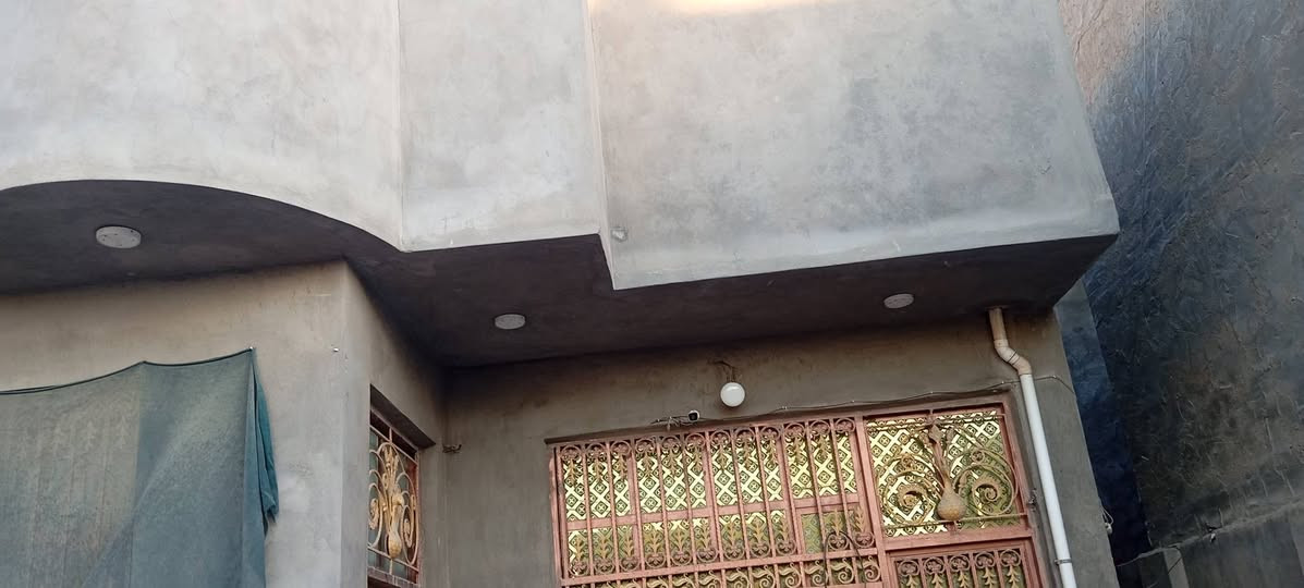 بيت للبيع مساحه الارض 200 متر عنوان ديوانية حي الزهراء مقابيل العمارات السكنية الجدد خلف مجمع السفير للسيراميك مطلوب 5 مليون دينار السعر الكلي 140 من ضمن الطلب مع المجال


**إذا كنت صاحب هذا الإعلان وتريد حذفه لأي سبب، رجاءا أرسل رسالة إلى الدعم الفني**