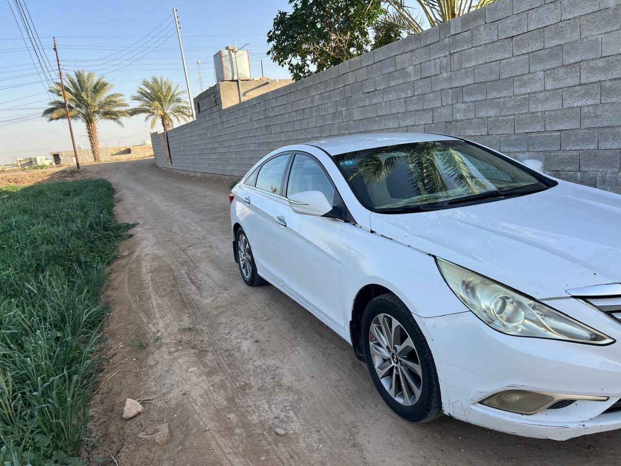 السلام عليكم سوناتا 2013شكل 14 الشركه العامه خليجي بيه طخه بسيطه بجنطه ونصبغت الجنطه الباقي مكفول رقم بغداد بسمي عارضه ب130 وبيه مجال ***********
