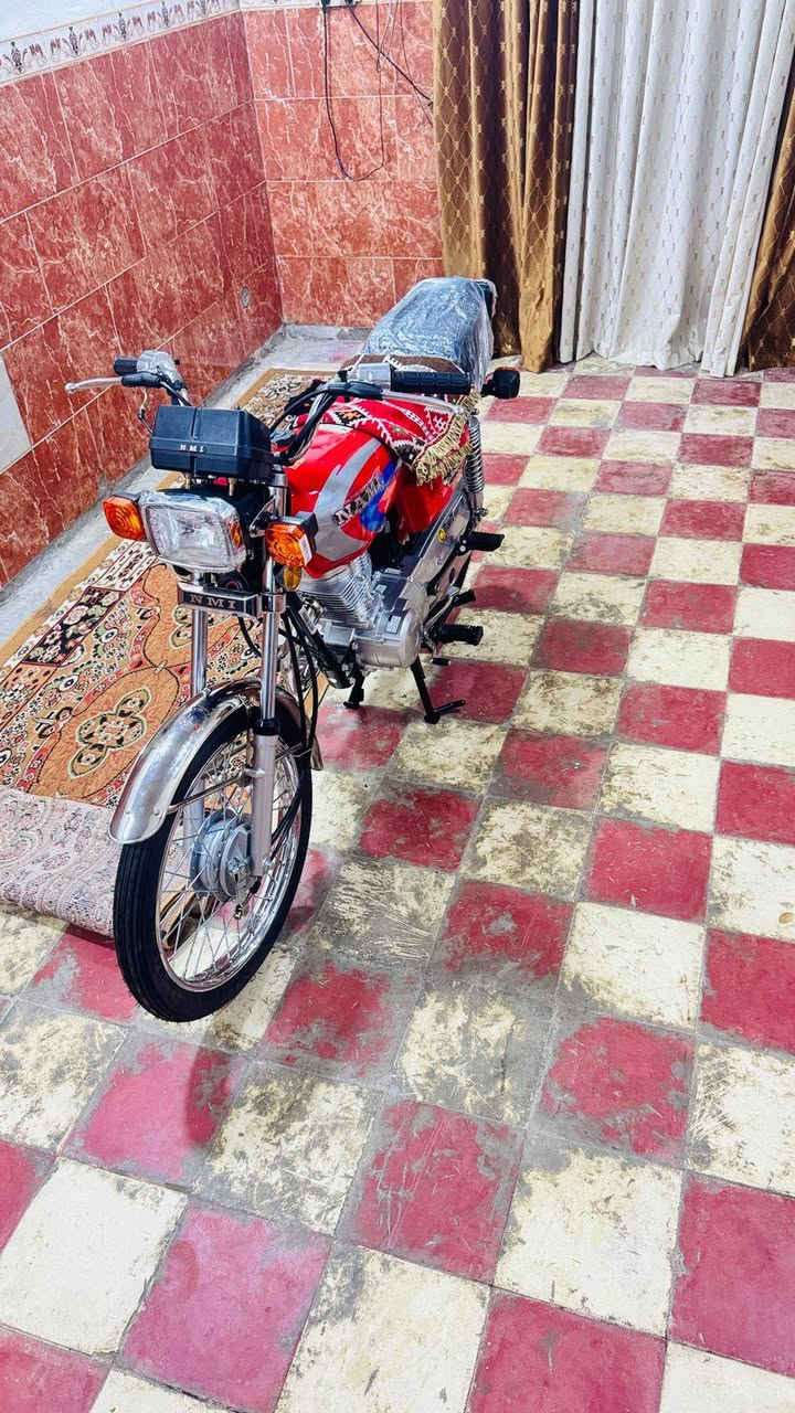 السلام عليكم🫡
🏍ناما 2027 اوراق اسكنر    ايراني باب 

✅️اول اصلي  الشلامجة شاصي صالنصة نجمة

ملحقاته نسختين سويج 

السعر تصل عل رقم بيه ؤتساب♦️

المكان :عماره احي عسكري 

الرقم :***********
