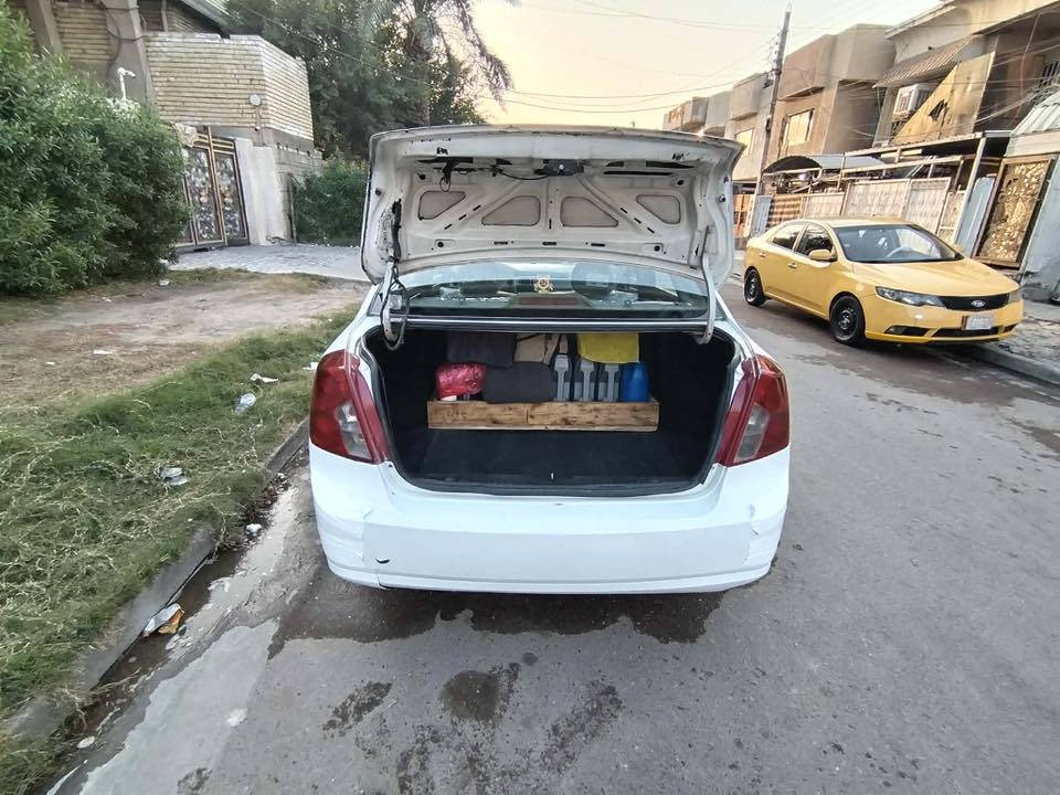 السلام عليكم فورنزا ٢٠٠٧ كير مكينه وتبريد شرط صدر وباتري وتايرات جدد مصبوغه حزام دواخله مكفوله لغد شواصي سنويه باسمي وهزة ماساقطات رايدها ب٦٩ وبيها مجال بسيط حك جيتك عنواني بغداد الشعب ***********
