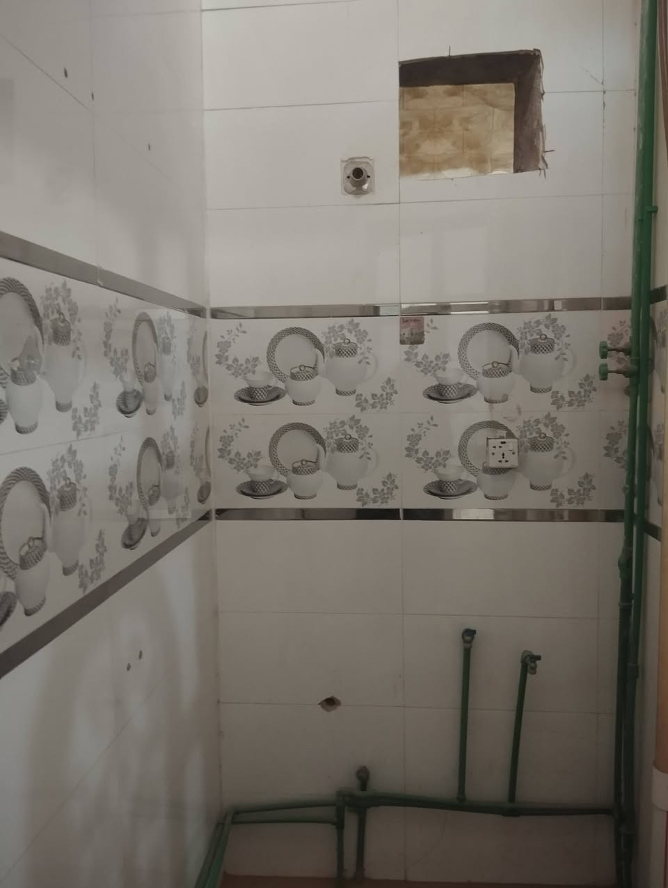 بيت للايجار 63متر بحي الجامعة شارع الكفيل قرب مدارس بانيقية
الشهر 300سنة مقدمة الاتصال على الرقم ***********
