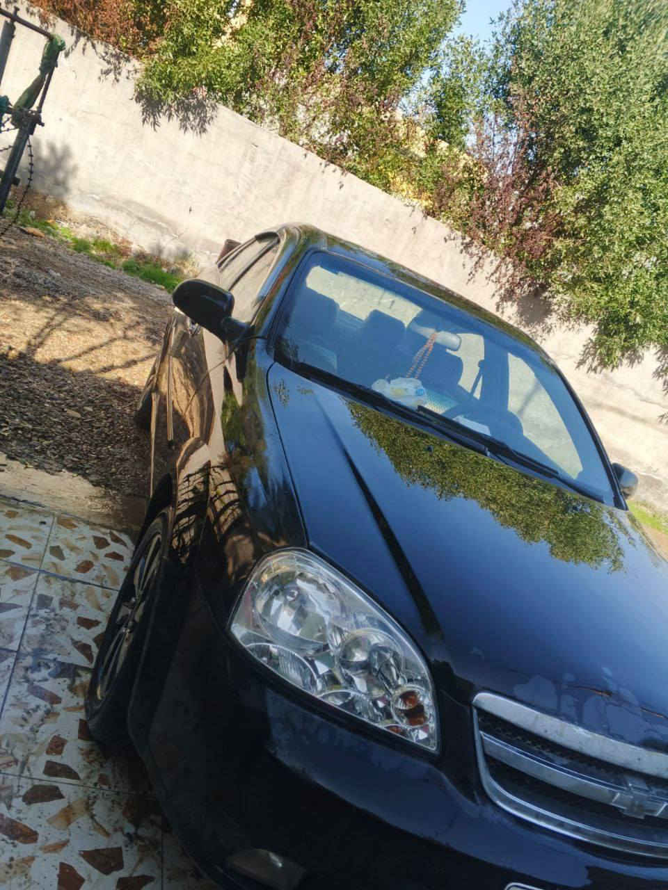 التفاصيل
بلد المنشأ
كوري (تصنيع دايو سابقاً)
نوع المحرك
4 سلندر
سعة المحرك
1.6 لتر (الأكثر انتشاراً)
القوة الحصانية
حوالي 105 حصان
ناقل الحركة
عادي 5 سرعات أو أوتوماتيك 4 سرعات
نظام الدفع
أمامي (FWD)
استهلاك الوقود
اقتصادي تقريباً 13–15 كم/لتر
سعة الخزان
تقريباً 60 لتر.                   الرقم ‏‪0783 186 9658‬‏
عدد الركاب.           للستفسار اكثر الاتصال على الرقم👆
5 ركاب                السعر 30ورقه
