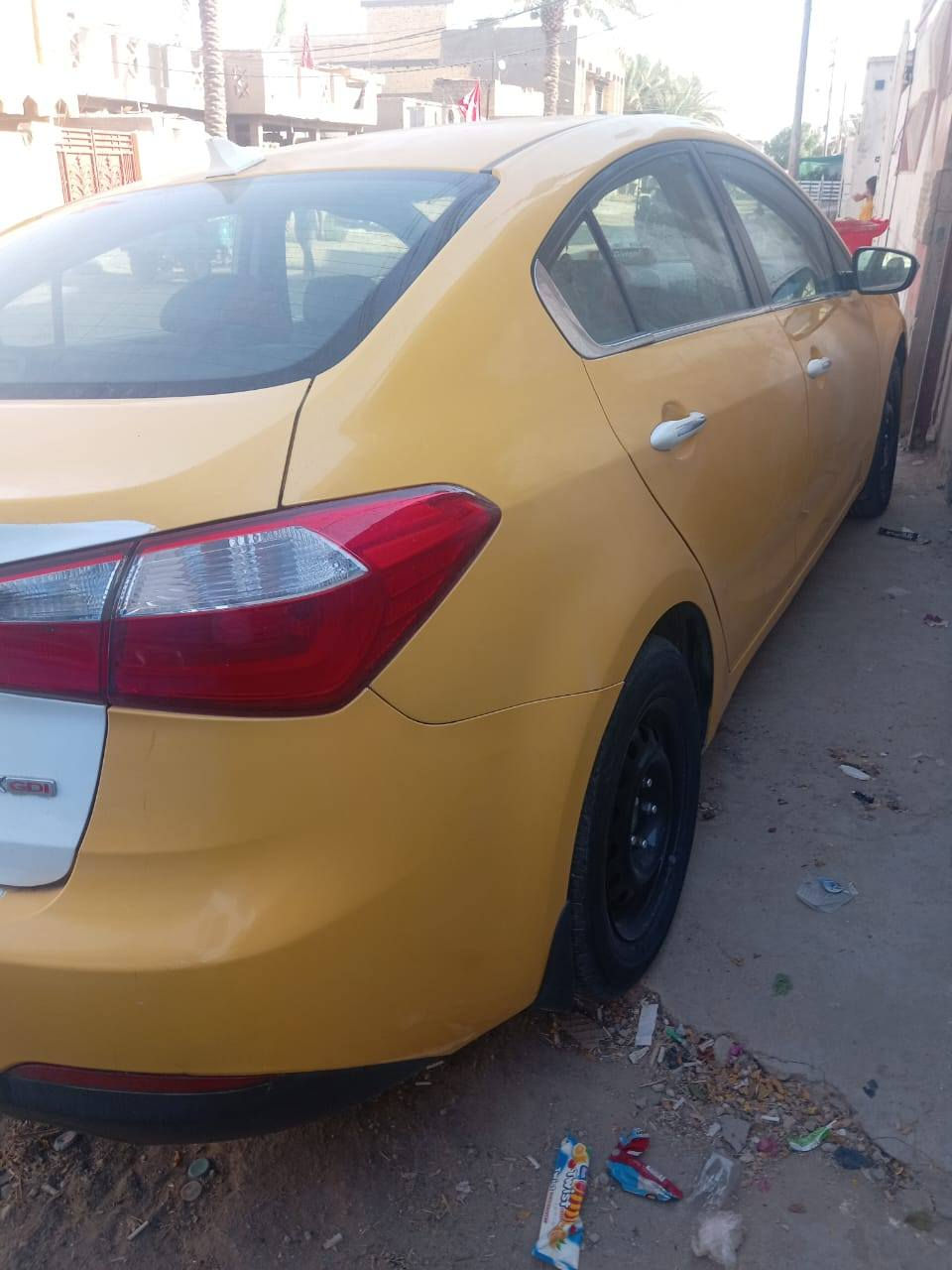 السلام عليكم سياره كيه فورتي مديل 2015 سياره بسمي تخم تاير سياره خير من الله أي حادث مابيه عده القبق مال بانزين مكينه 2000سياره بسمي
رقمي *********** متوجد بس لنتصال
