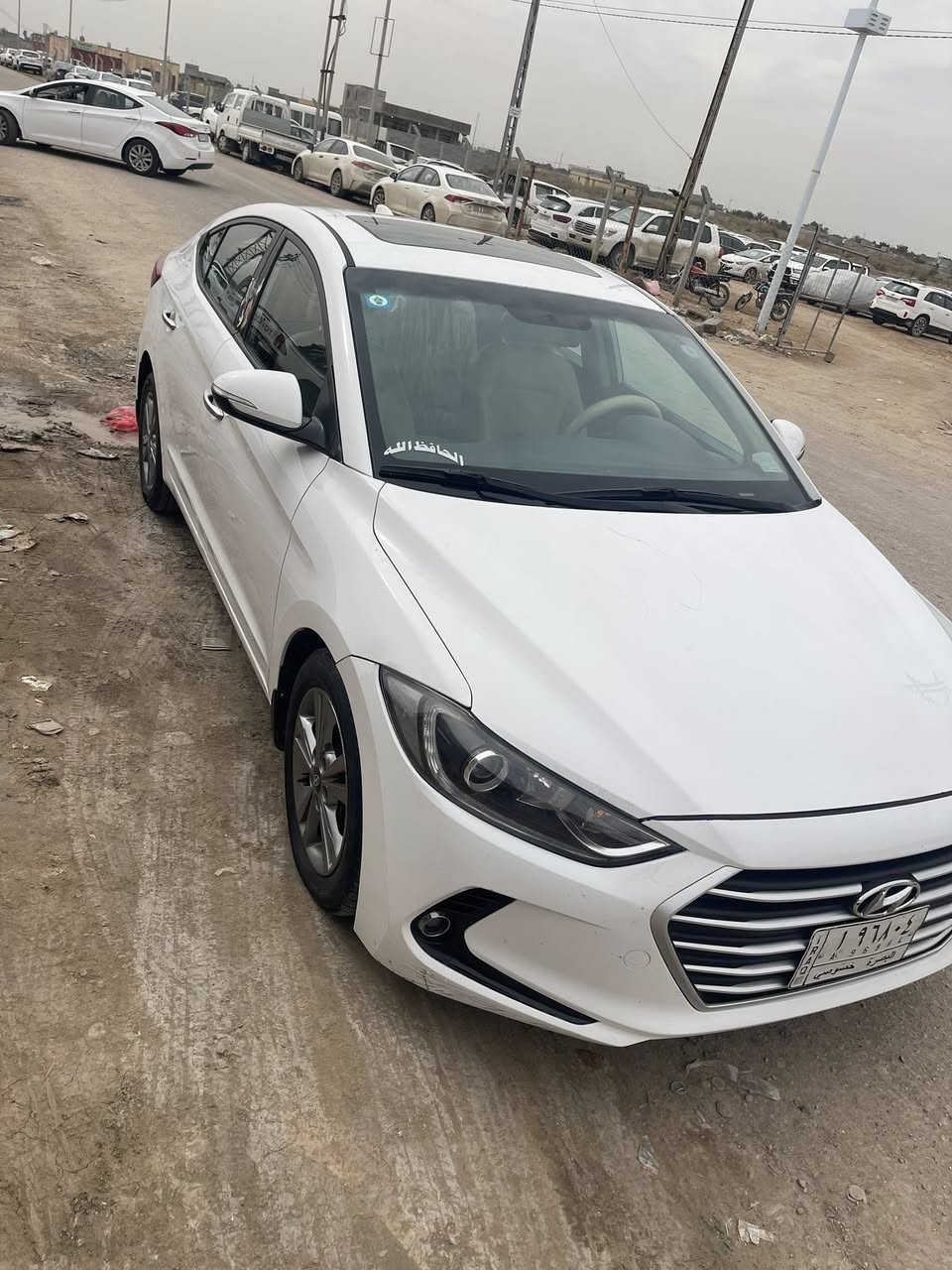 انتره موديل 2017خليجي كفاله من الضربه وصبق بيها بارد بدوسه وبدار الخلفي بعدهن ما مصلحات سعرها 135 بيها  مجال شي غليل ***********
